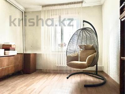 Жеке үй · 3 бөлме · 80 м² · 10 жүзд., 22-шағынаудан, бағасы: 30 млн ₸ в Караганде, Алихана Бокейханова р-н