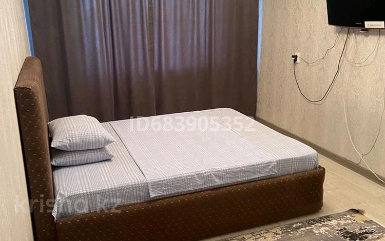 1-комнатная квартира · 35 м² · 4/5 этаж, мкр 8, Мкр 8 Ул 101 стрелковой бригады 13 за 1 500 〒 в Актобе — фото 2