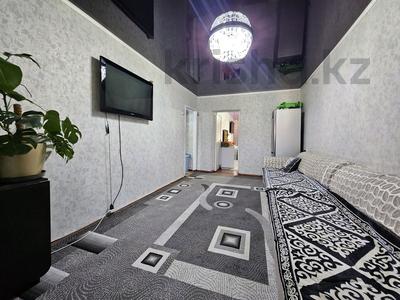 2-бөлмелі пәтер · 46 м² · 4/4 қабат, мкр Улан, бағасы: 15.9 млн ₸ в Талдыкоргане, военный городок Улан