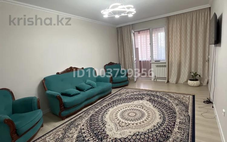 3-бөлмелі пәтер · 100 м² · 1/9 қабат, Ақсай-4 ш/а. 123 — Мед центр Сункар, бағасы: 600 000 ₸ в Алматы, Ауэзовский р-н — фото 2