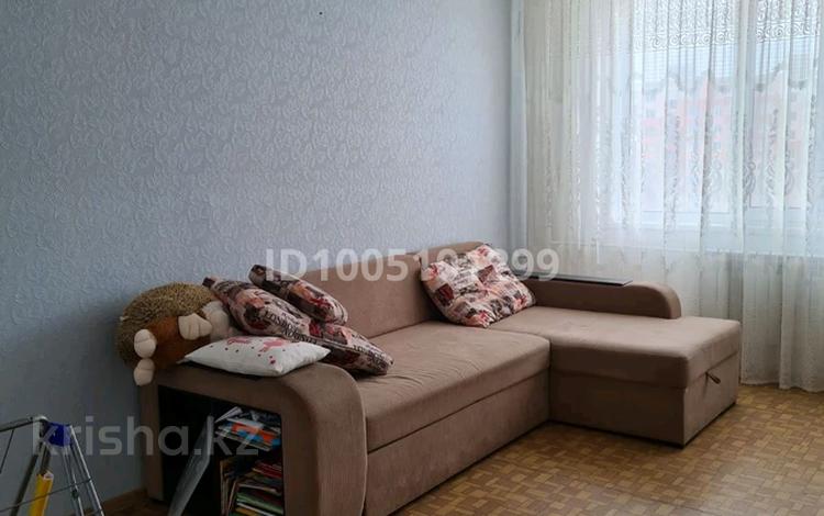 2-бөлмелі пәтер · 50 м² · 6/9 қабат, 5 микрорайон 10, бағасы: 150 000 ₸ в Аксае — фото 2