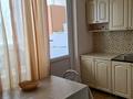 2-бөлмелі пәтер · 50 м² · 6/9 қабат, 5 микрорайон 10, бағасы: 150 000 ₸ в Аксае — фото 3