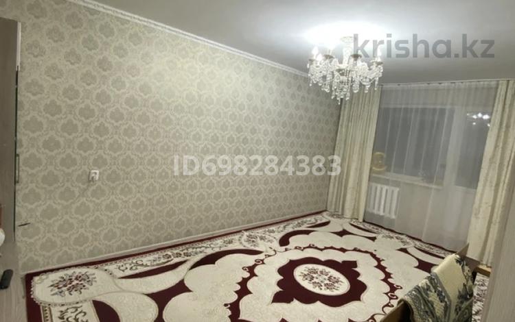 2-комнатная квартира · 44 м² · 3/5 этаж, Металлургов за 10.5 млн 〒 в Темиртау — фото 2