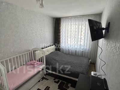 2-бөлмелі пәтер, 46 м², 2/5 қабат, Майкудук, 15й микрорайон 24, бағасы: 10 млн 〒 в Караганде, Алихана Бокейханова р-н