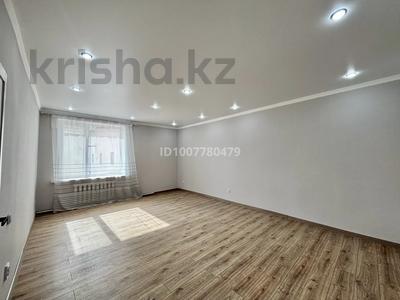 1-бөлмелі пәтер · 44.8 м² · 2/2 қабат, мкр №10 15а, бағасы: 27.9 млн ₸ в Алматы, Ауэзовский р-н