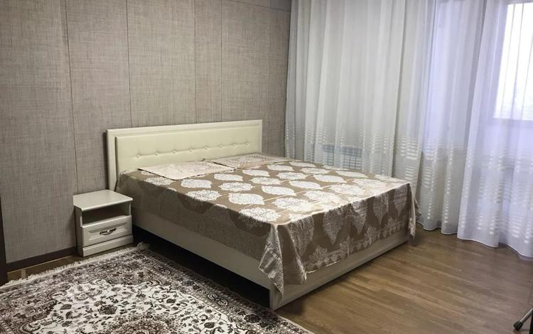 2-комнатная квартира, 75 м², 7/18 этаж помесячно, Кошкарбаева 10