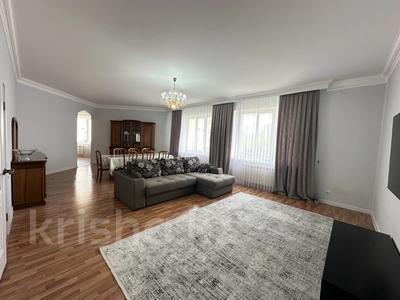 4-комнатная квартира · 200 м² · 2/4 этаж, ул. Кадыргали Жалаири 3 за 149.9 млн ₸ в Астане, Алматы р-н