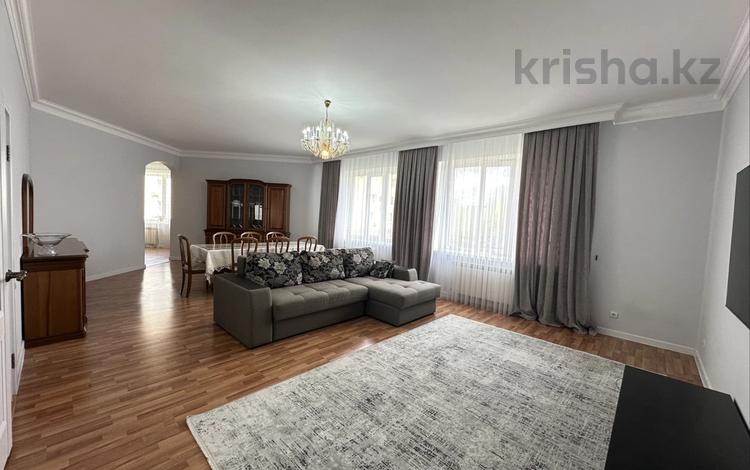 4-комнатная квартира · 200 м² · 2/4 этаж, ул. Кадыргали Жалаири 3 за 149.9 млн ₸ в Астане, Алматы р-н — фото 2