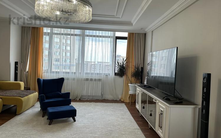 4-комнатная квартира, 167 м², Кошкарбаева 2