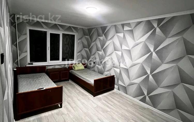 3-бөлмелі пәтер · 63.3 м² · 3/4 қабат, Жубанова 7/1, бағасы: 300 000 ₸ в Алматы, Ауэзовский р-н — фото 2