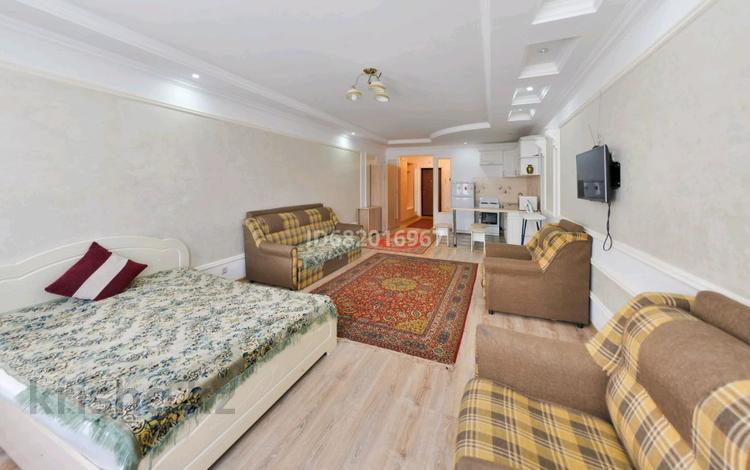 1-бөлмелі пәтер, 45 м², 9 қабат сағатына, Момышулы 15/2, бағасы: 1 000 〒 в Астане, Алматы р-н — фото 2