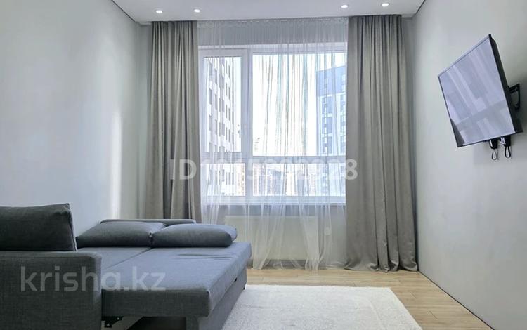 1-комнатная квартира · 42 м², Кайыма Мухамедханова 6а — Туран за 250 000 ₸ в Астане, Есильский р-н — фото 2
