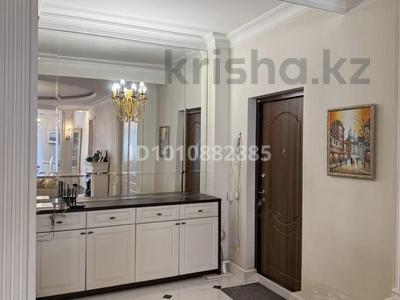 4-комнатная квартира · 194 м² · 10/10 этаж, Сарайшык 38 за 110 млн 〒 в Астане, Есильский р-н