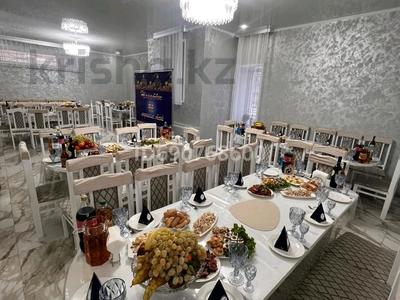 Дом · 4 комнаты · 450 м², Микрорайон Северный, 2 костанайская 62а — Кайрбекова 2 костанайская за 70 000 〒 в Костанае