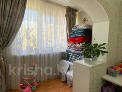 Продажа квартир в Шымкенте: 3-комнатная квартира · 58 м² · 3/5 этаж, 16-й микрорайон, 16-й микрорайон за 25 млн 〒 3-комнатная квартира · 58 м² · 3/5 этаж, 16-й микрорайон, 16-й микрорайон за 25 млн 〒 в Шымкенте, Аль-Фарабийский р-н