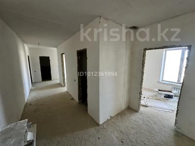 4-комнатная квартира · 130 м² · 1/3 этаж, Сатпаева 28а за 33 млн ₸