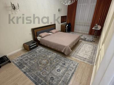 2-бөлмелі пәтер · 83 м² · 5/8 қабат, Омарова 33/1, бағасы: 80 млн ₸ в Алматы, Медеуский р-н