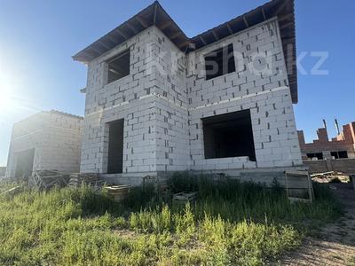 Отдельный дом · 8 комнат · 399.9 м² · 7 сот., Беймбет Майлина 19 — Жангильдина за 38 млн ₸ в Косшы