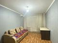 3-комнатная квартира, 86 м², 3/5 этаж помесячно, мкр Аксай-3А — Саина маргулана за 250 000 〒 в Алматы, Ауэзовский р-н — фото 2