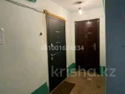 Аренда квартир в Восточно-Казахстанской обл.: 3-комнатная квартира · 60.7 м² · 2/5 этаж · помесячно, Филатова 19 за 250 000 〒 3-комнатная квартира · 60.7 м² · 2/5 этаж · помесячно, Филатова 19 за 250 000 〒 в Усть-Каменогорске