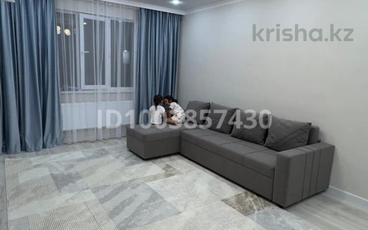 2-комнатная квартира · 60 м² · 10/12 этаж, мкр Аккент, Омарова 11 за 280 000 ₸ в Алматы, Алатауский р-н — фото 2