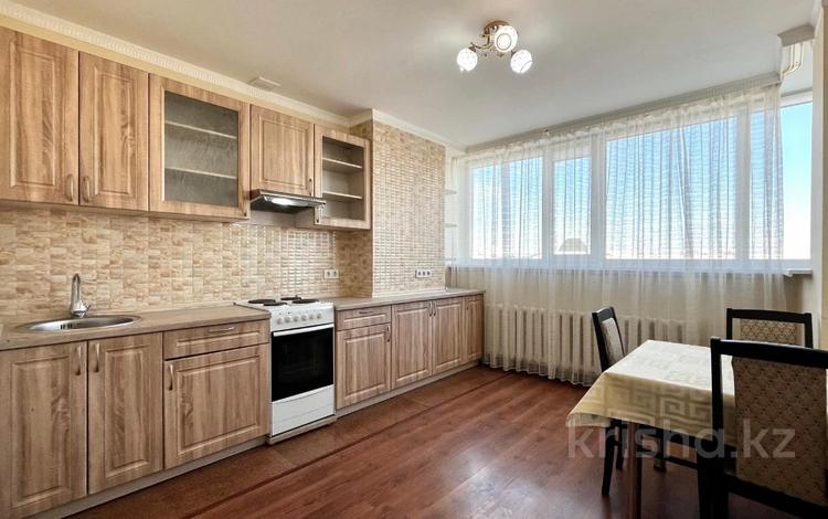 3-бөлмелі пәтер, 85 м², 12/15 қабат, Мәңгілік Ел 19, бағасы: 40 млн 〒 в Астане, Есильский р-н — фото 9