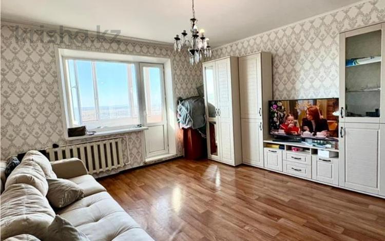 1-комнатная квартира · 36.1 м² · 10/10 этаж, Майкудук, Мкр Голубые пруды за 15 млн ₸ в Караганде, Алихана Бокейханова р-н — фото 2