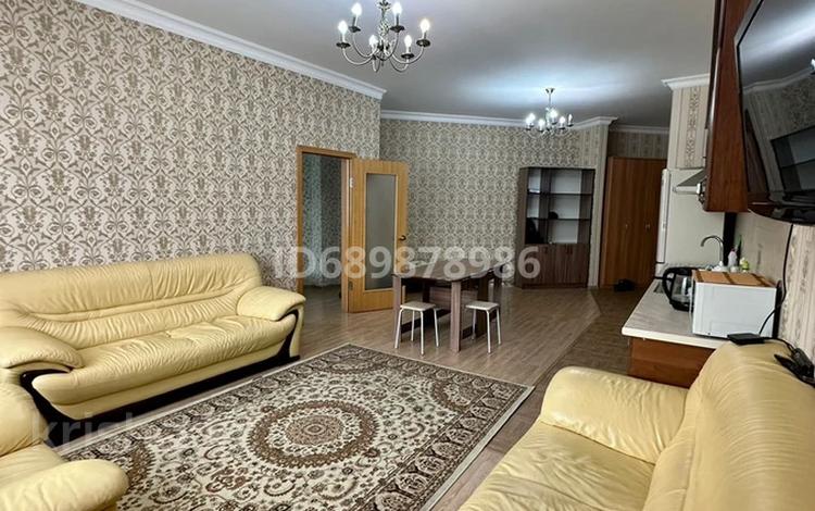 3-комнатная квартира, 94 м², 5/8 этаж помесячно, Мангелик ел 27