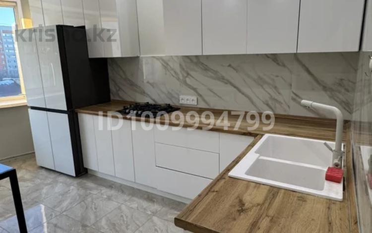 2-бөлмелі пәтер · 70.5 м² · 5/5 қабат, мкр 12 30/Д, бағасы: 25 млн ₸ в Актобе — фото 2
