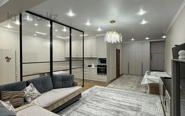 2-бөлмелі пәтер · 84.7 м² · 4/10 қабат, Жарокова 234 — Байкадамова, бағасы: 80 млн ₸ в Алматы, Бостандыкский р-н — фото 2