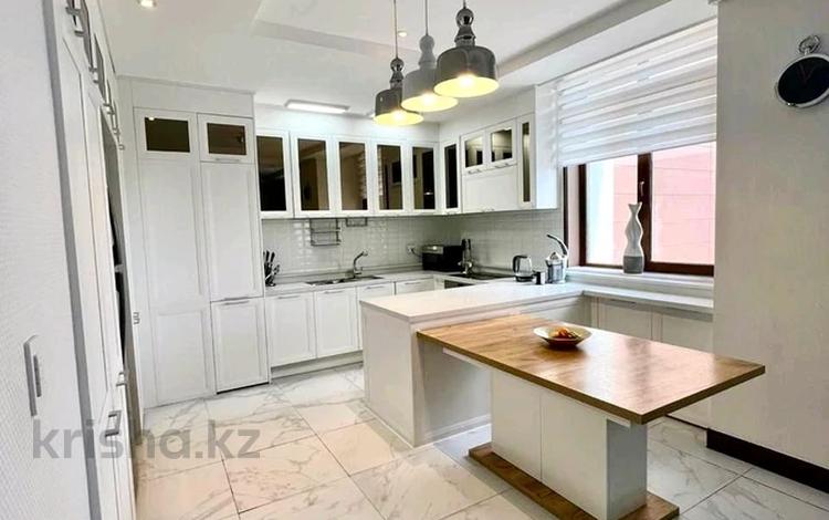 4-комнатная квартира · 110 м² · 12/21 этаж, Кабанбай батыра 43В за 92 млн ₸ в Астане, Нура р-н — фото 8