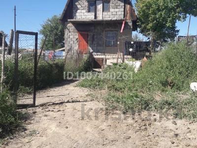 Саяжай · 4 бөлме · 100 м² · 6 сот., мкр Ынтымак, Пчелка 7, бағасы: 7 млн ₸ в Алатау