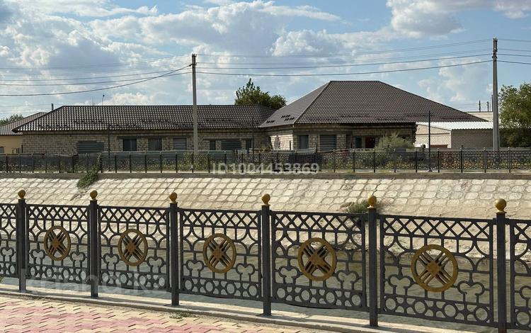 Отдельный дом · 6 комнат · 280 м² · 10 сот., Иманов 38а за 30 млн 〒 в Кульсары — фото 2