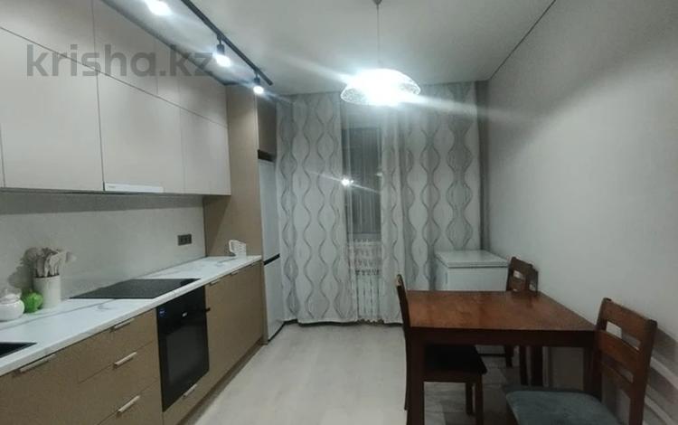 2-бөлмелі пәтер · 62 м² · 2/9 қабат, Кенен Азербаев — Ракымжан Кошкарбаев, бағасы: 32 млн ₸ в Астане, Сарайшык р-н — фото 57