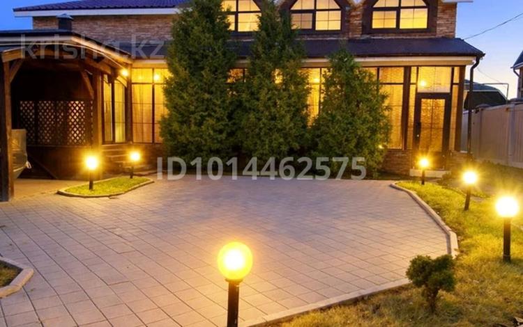 Дом · 3 комнаты · 250 м², Гоголя 17 за 150 000 ₸ в Костанае — фото 2