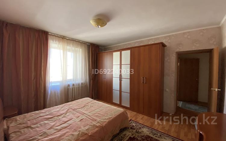 3-комнатная квартира, 104 м², 12/13 этаж помесячно, Шевченко 10/2 за 280 000 〒 в Астане, Сарыарка р-н — фото 2