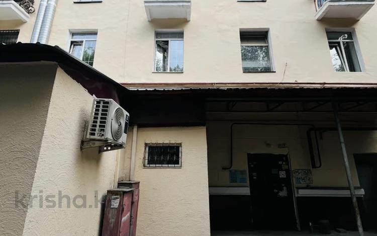 2-комнатная квартира · 55 м² · 2/4 этаж, Абылай Хана 113 — Карасай батыра за 66 млн ₸ в Алматы, Алмалинский р-н — фото 2