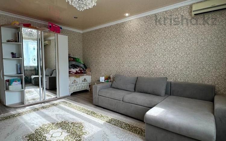 2-бөлмелі пәтер · 57.5 м² · 1/4 қабат, Нұрсая ш/а. 4, бағасы: 21 млн ₸ в Атырау, мкр Нурсая — фото 12