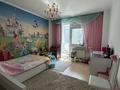 3-комнатная квартира · 128 м² · 6/10 этаж, Азербайжана Мамбетова 10 — ДОМ РАСПОЛОЖЕН 2 МИНУТАХ ОТ НАБЕРЕЖКИ, КЛАССНАЯ, СВЕТЛАЯ КВАРТИРА, ЕЕ НАДО ВИДЕТЬ В ЖИВУЮ!! за 66 млн ₸ в Астане, Сарыарка р-н — фото 14