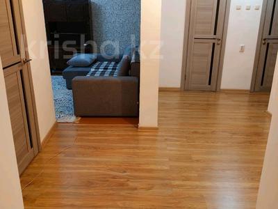 2-комнатная квартира · 68 м² · 5/10 этаж, Курмангазы за 130 000 〒 в Уральске