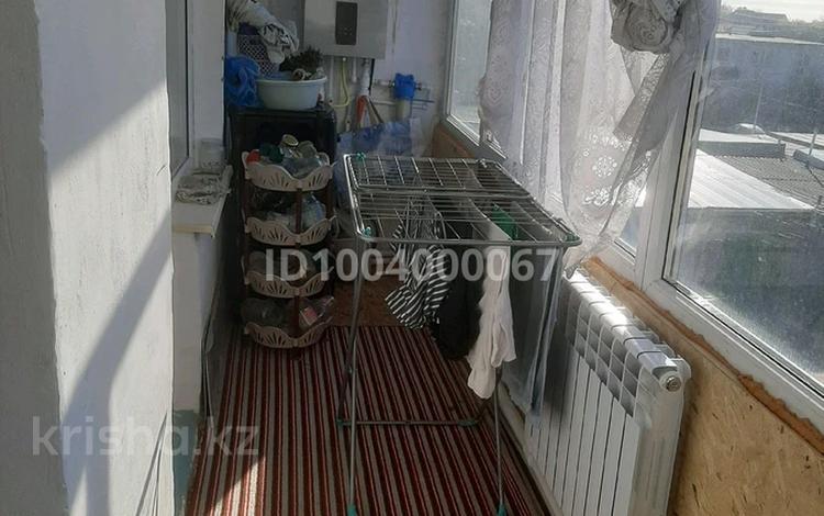 3-комнатная квартира · 70 м² · 3/3 этаж, Восточная — Находится возле маг Арай, Абсолют за 10 млн ₸ в Темиртау — фото 2