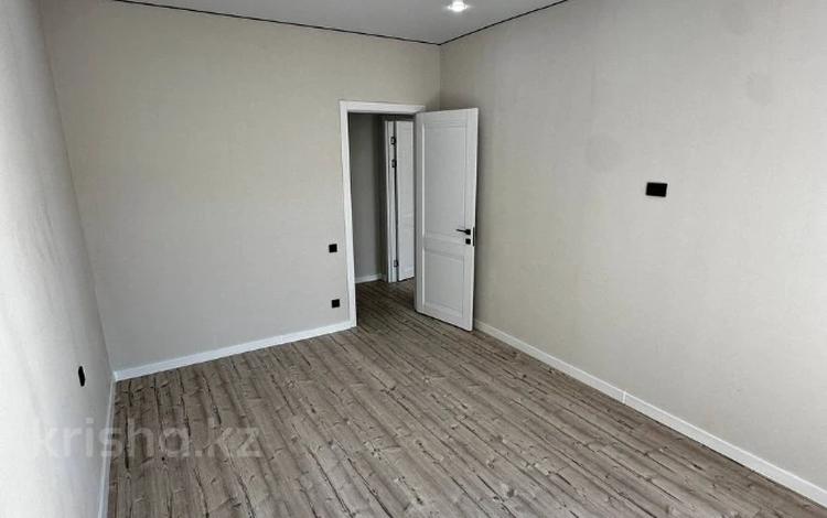 2-бөлмелі пәтер · 45 м² · 4/10 қабат, Комсомольский ш/а. 4, бағасы: 25 млн ₸ в Астане, Есильский р-н — фото 2