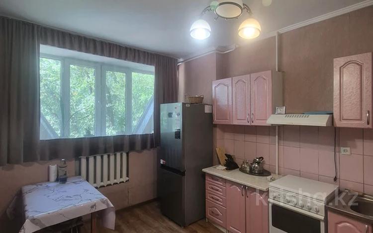 2-бөлмелі пәтер · 55 м² · 3/9 қабат, Ақсай-5 ш/а. 16, бағасы: 40.5 млн ₸ в Алматы, Ауэзовский р-н — фото 2