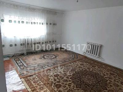 Отдельный дом · 3 комнаты · 70 м², Айман-шолпан 17 за 80 000 〒 в Актобе, жилой массив Заречный-3