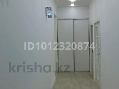 2-бөлмелі пәтер · 87.5 м² · 2/3 қабат, мкр Самал, Адгама Каримова 117, бағасы: 40 млн ₸ в Атырау