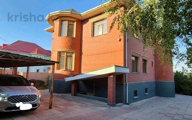 Отдельный дом · 7 комнат · 368 м² · 12 сот., Алмалыбак за 85 млн 〒 в  — фото 2
