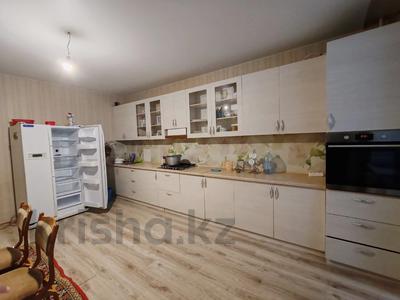 3-комнатная квартира · 107.4 м² · 2/9 этаж, Нурсултана Назарбаева 197 за 47 млн 〒 в Костанае