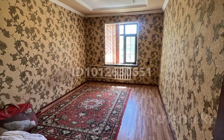 2-бөлмелі пәтер · 90 м² · 2/2 қабат, мкр Кок сай 2 — Ж.Нурлыбаев көшесі, бағасы: 120 000 ₸ в Шымкенте, Енбекшинский р-н — фото 2