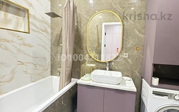 2-комнатная квартира · 63 м², Санжара Асфендиярова 3 за 25 000 ₸ в Астане, Нура р-н — фото 2