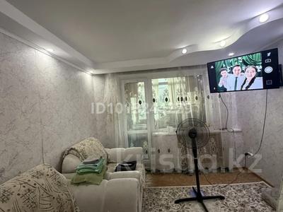 3-комнатная квартира · 64 м² · 4/5 этаж, мкр Фёдоровка орлова 105/2 за 160 000 ₸ в Караганде, Казыбек би р-н